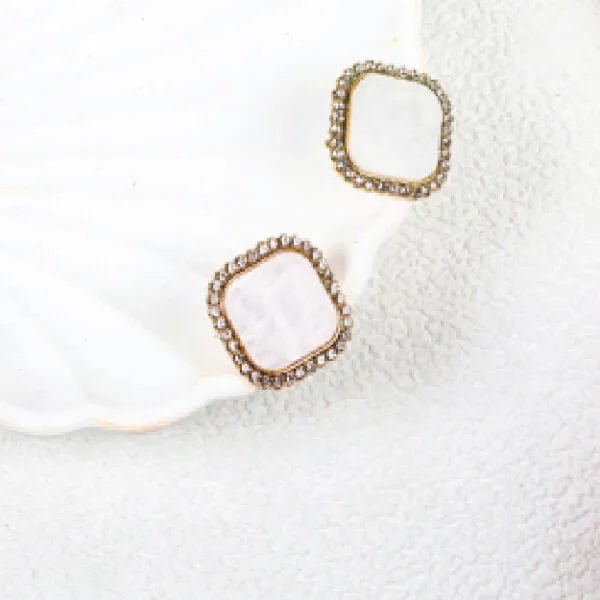 French Dot Drill Shell Earrings