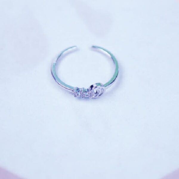 New Three-Diamond Ring