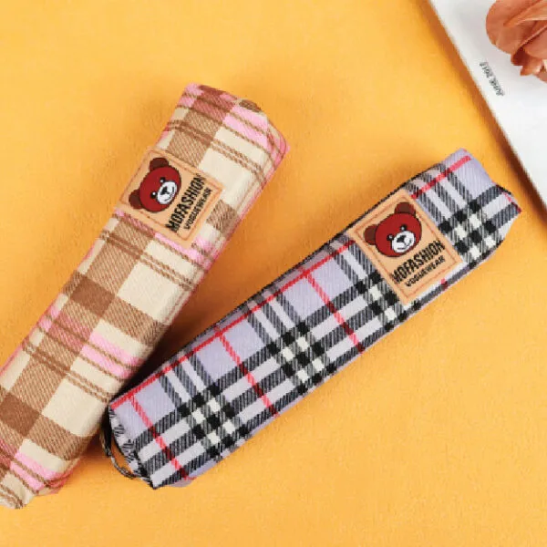 Three-Dimensional Grid Labeling Bear Pencil Case