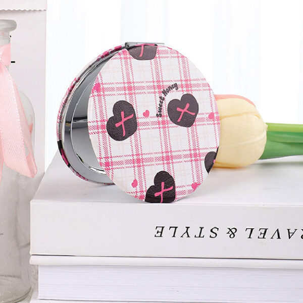 Trendy Bowknot Regular Portable Mirror