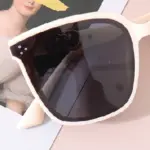 Simple Square Frame Unisex Sunglasses - Image 3